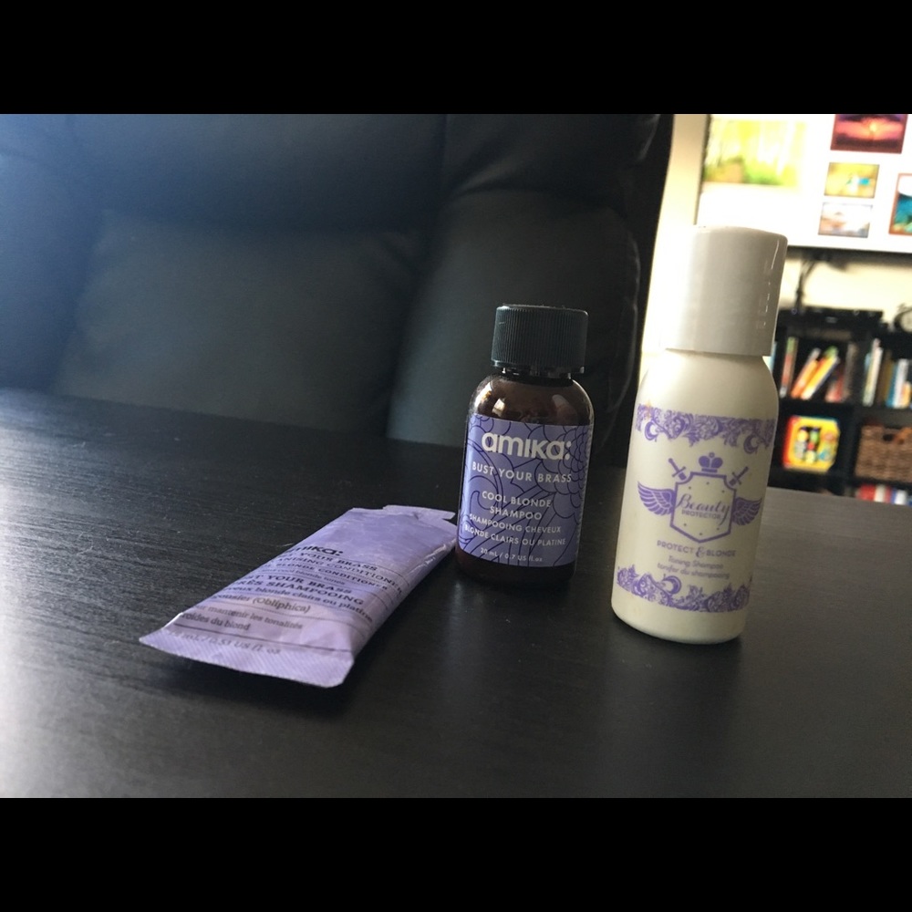 Toning shampoo and conditioner samples